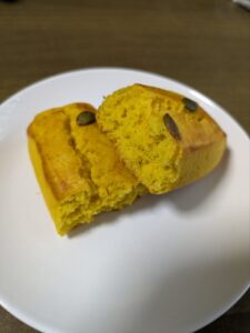 かぼちゃスコーンの断面