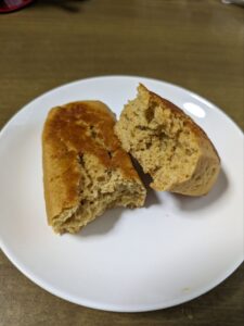 りんごとキャラメルのスコーンの断面