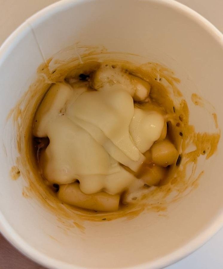 追いチーズをしたチーズトッポギ